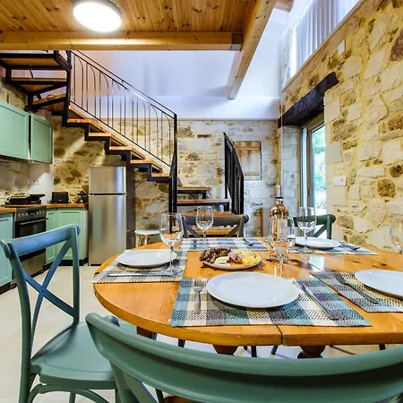 Kilada Village Retreat Jacuzzi - Parking - Garden Platanias (Crete)